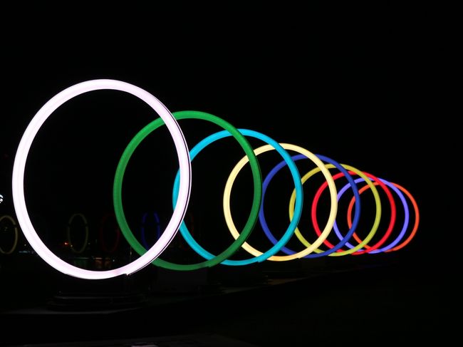 Bands of Friendship<br />ん～芸術なのか？