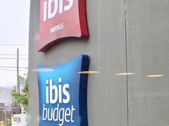 【イビス ナベガンチス イタジャイ／IBIS Naveganntes Itajai】

ここは「IBIS」と、少し安い価格設定の「IBIS Budjet」が一つの建物の中に混在しています。