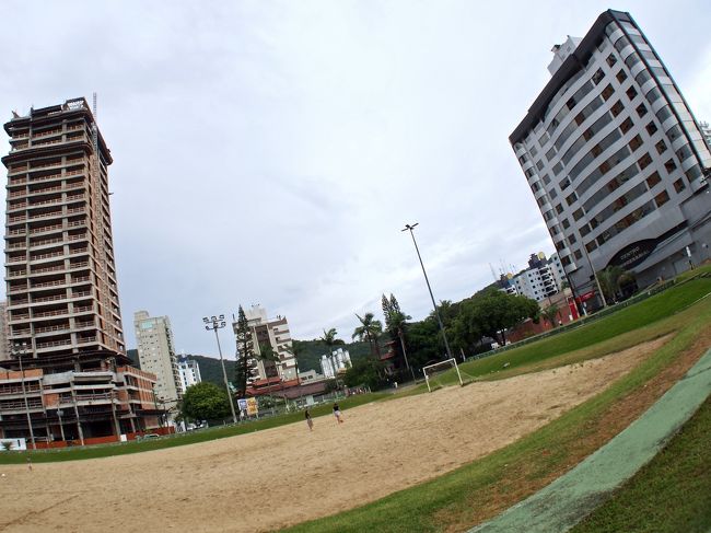 サンタカタリーナ州:カンボリウ海岸(Balneario Camboriu)のすぐ隣、『イタジャイ』という小さな町を散策してみる(イタジャイ Itajai/サンタカタリーナ州/ブラジル)