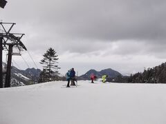 午後は隣の横手山スキー場に来ました