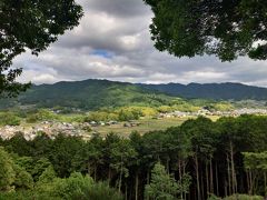 甘樫丘に登ってみました。明日香村が一望できます。