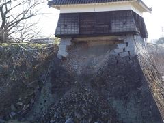 いろいろな石垣が崩れていて、震災当時の激しさが分かりました。