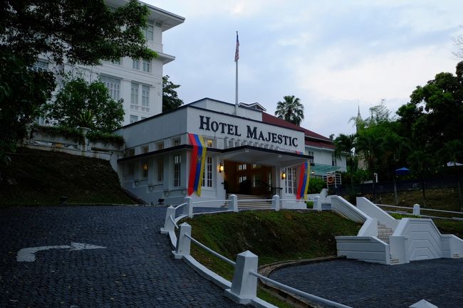 こちらはマジェスティックホテルの歴史ある本館になります。