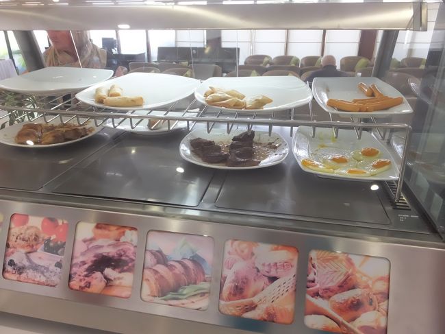 HOT MEALは一応CASEの中に置いてあります。