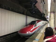 長野から上野まで新幹線でやってきました。