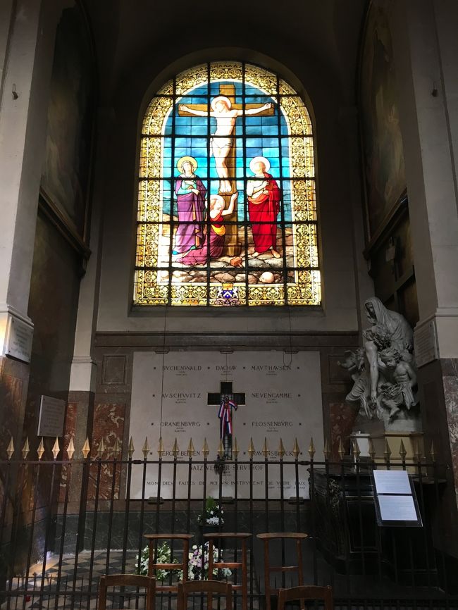 キリスト教徒ではなく、全く詳しくもない私ですが、<br />サンロック教会で感じたものは感動は絶対忘れないと思います。<br /><br />人もいなく、ただ一人で感動していました。