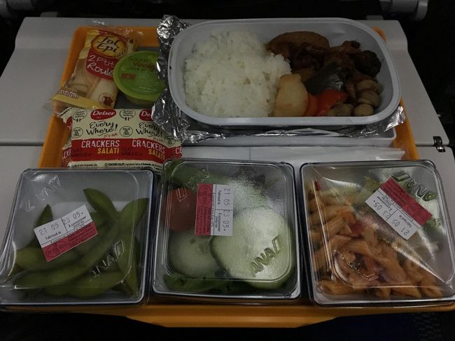 帰りの機内食。<br /><br />夕食です。<br />何だったか忘れてしましました・・・・。