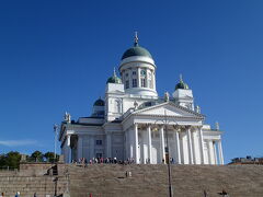 ヘルシンキ大聖堂。
港に行く途中にある、とても美しい教会です。