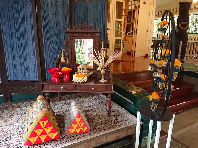 入口の飾りつけ。