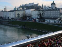 Makartsteg（マカルト橋）

13年前は全く無かった南京錠…。いつの間にか記念の橋になったのですね。
