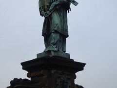 聖ヤン ネポムツキー像