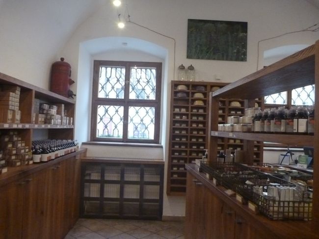 ちょっとわかりずらい場所にあるので、日本人スタッフの人が、良く来れましたねぇ～って言ってました。<br /><br />私は、マップス・ミーにピンを立てて、それを頼りに探していきました。マップス・ミーはWIFI繋がってなくとも使えるので便利です。<br /><br />