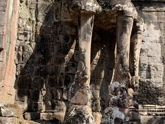 アンコールトム遺跡群