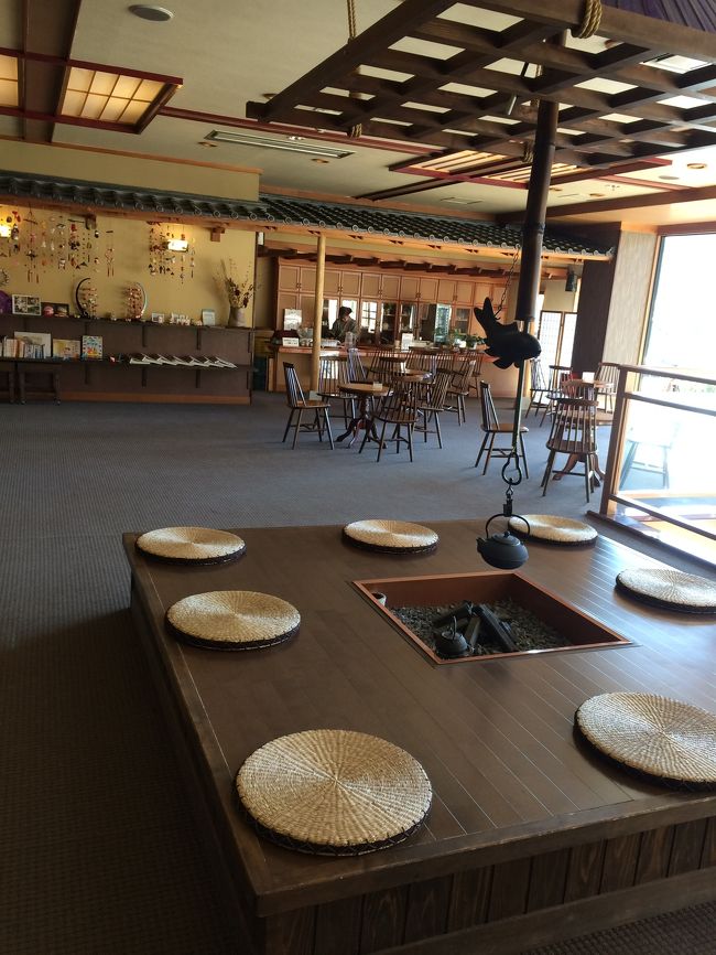 チェックイン手続きをしている間におしぼりとお茶を出してくださる嬉しいサービス。