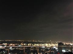 Cielo Sky Bar（シエロ スカイバー）

11月28日（水）　　19:00

目の前にバンコクの夜景が広がって

