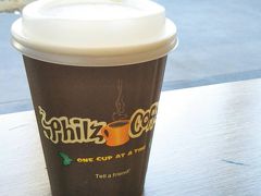 食後のコーヒーは、Sunset BlvdのPhilz Coffee(^^)
今回淹れてくれたのはミルクとお砂糖のバランス良し♪
