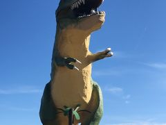 世界一大きな恐竜の像