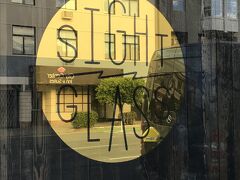 『Sightglass Coffee』
サンフランシスコにある4大サードウエーブコーヒーショップの中では一番新しいコーヒーショップ。
Twitterの創業者、ジャック・ドーシー氏が出資したことで話題になり、店内にロースターがあり香ばしい香りが漂っているカフェでした。