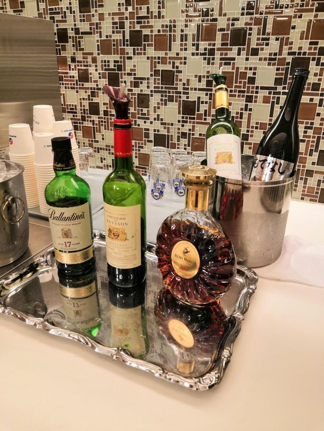 ビールだけでなく　他のアルコールもそこそこ取り揃えてあります。