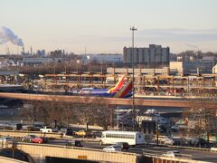 ホテルの客室からの眺め。
サウスウエスト航空のB737を見ることが出来た。