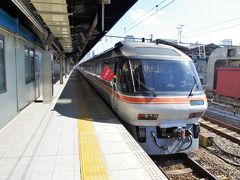 名古屋駅からワイドビューひだに乗り下呂駅へ向かいます