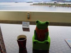 ホテルに戻って来たけろよ。
１５時のフェリーに乗りたくて、フェリーの時間までコーヒー飲みながらくつろいですごしたけろ。