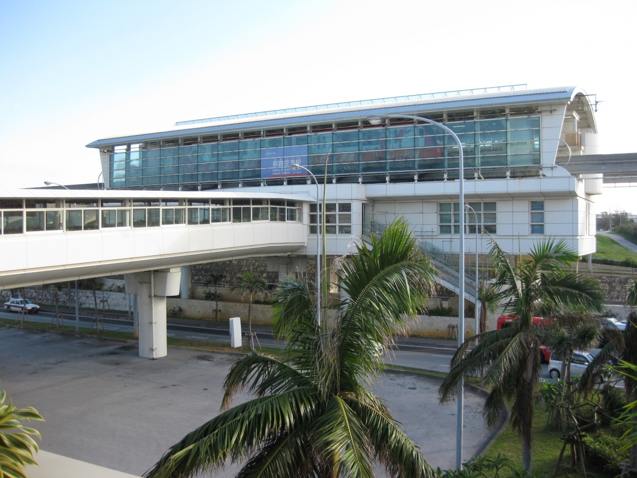 モノレールの那覇空港駅です。
