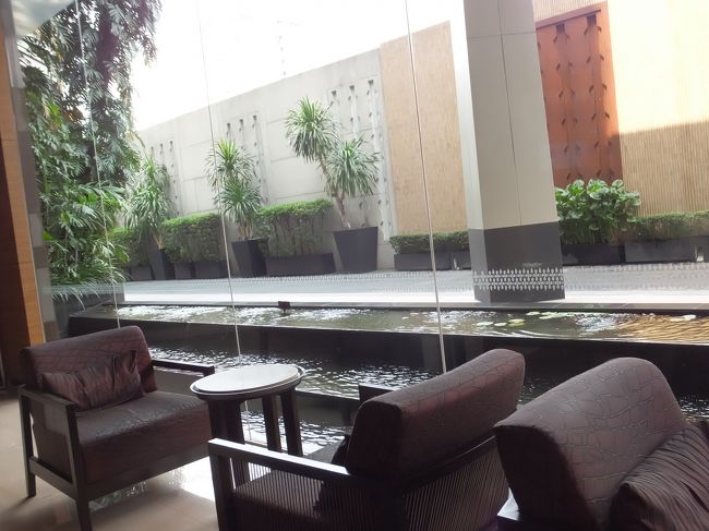 アナンタラをチェックアウトしてTAXIで最後のHOTEL「CONRAD」へ。