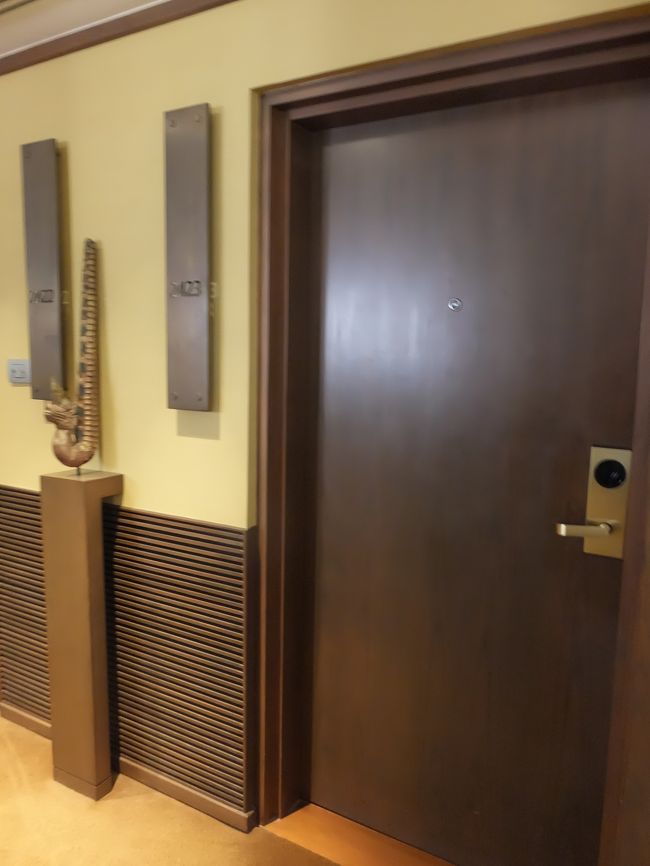 こちらが私たちの部屋です。24階になります。