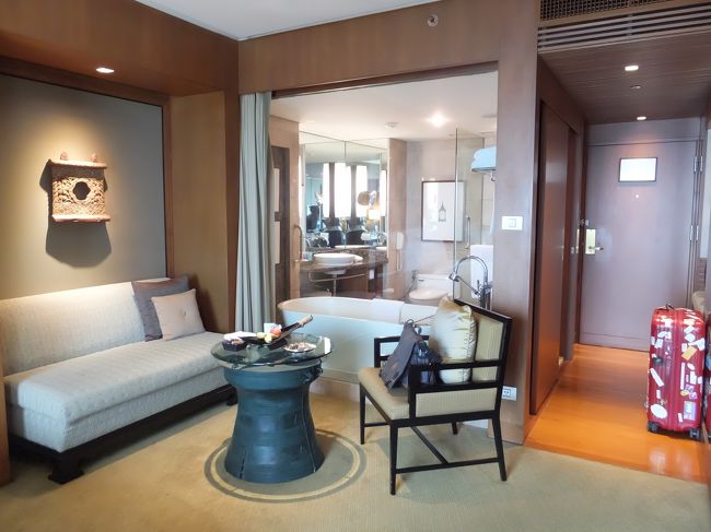 ソファとテーブルは嬉しいですね。