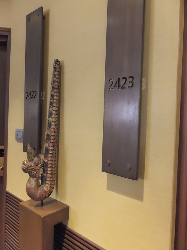 部屋に戻ると…