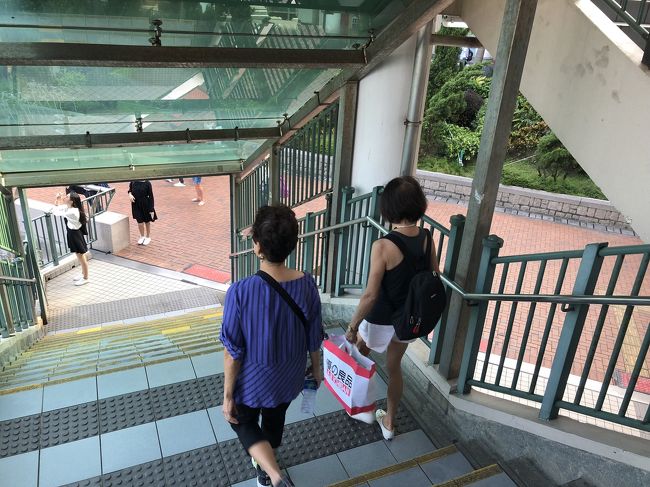 さて、ココからどこに行くんだか？<br /><br />知らされてない