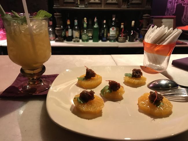 ちょっとだけおつまみも・・・って事で、オレンジの鶏そぼろの甘辛煮のせをオーダー。<br /><br />ん、微妙なお味。。。