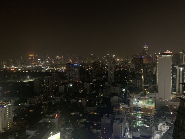 陽が落ちると、街は輝きを増してくる～<br /><br />ほろ酔い加減もあいまって、美しさも５割増し～