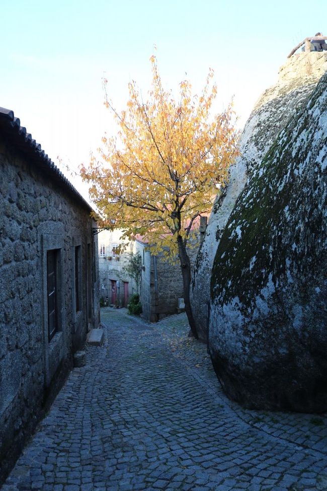 だいぶ上ってきた<br />あ～しんど