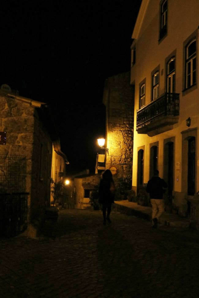 まっすぐ下りて行って