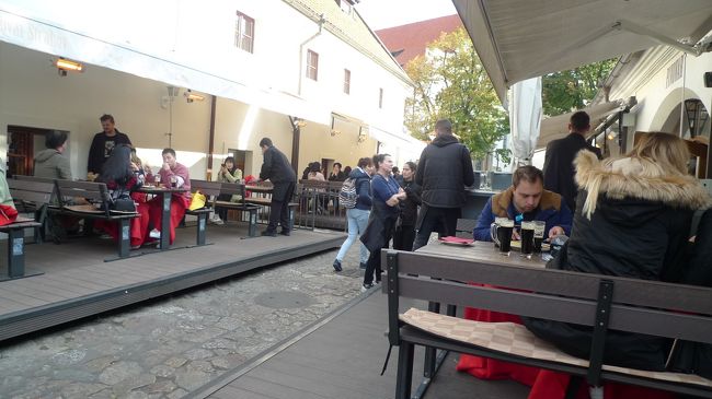 混雑してました