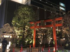 そうだ！少し時間があるからお詣りしていこう。

日本橋に来るたび訪れる福徳神社