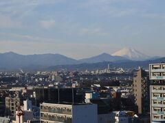 翌朝、7時50分起床。富士山は直線距離で約72km。