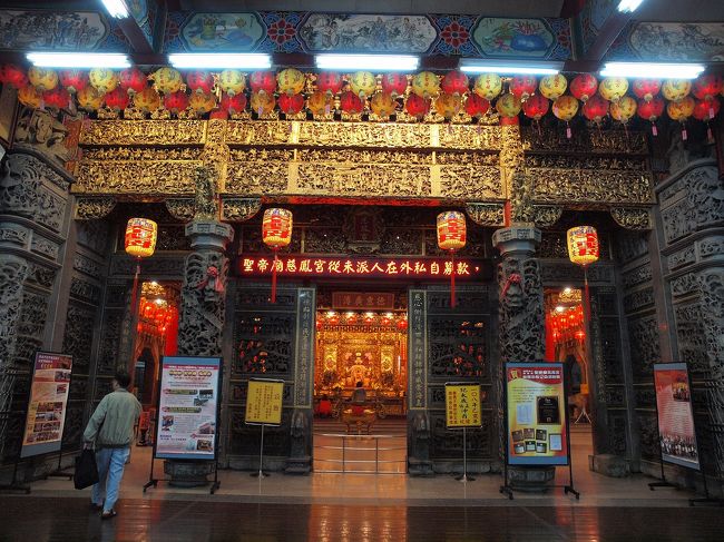 媽祖を祀った慈鳳宮<br /><br />装飾が素晴らしいです。