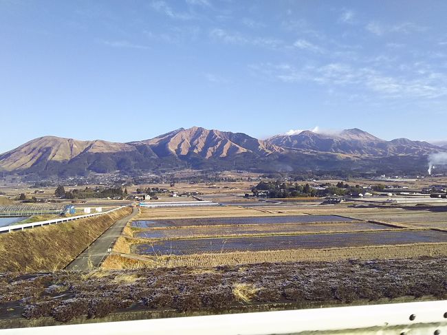 【1県1食 ちんたら帰郷旅5】阿蘇山を一望する最高の露天風呂、宮崎の実家へ到着