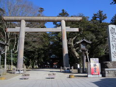 鹿島神宮の大鳥居に到着しました。