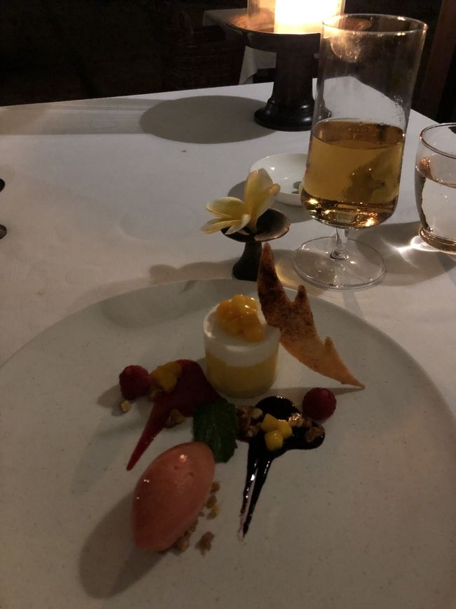 コースで頼んだので<br /><br />こちらはスイーツ