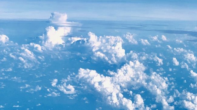 高い高度からの雲景色♪<br /><br />何度見ても飽きませんね^ ^