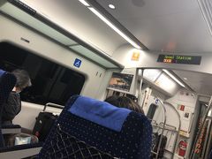 仁川空港から韓国空港鉄道A'REXでソウル駅へ

ノンストップで43分！
移動が楽～
