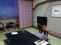 戸田温泉　魚庵ささ家さんです。
お部屋は一般的な和室です。