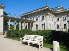 ワジェンキ公園にも宮殿があります。
