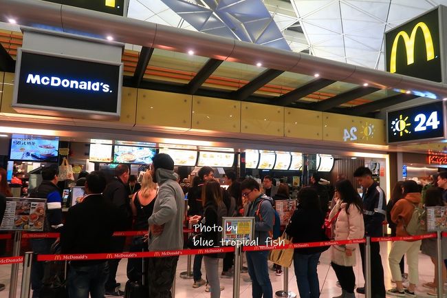 混んでいたけど、マックへ。