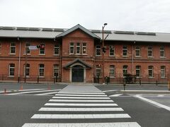 九州鉄道記念館もレトロなレンガ造りの建物だ。旧九州鉄道本社の建物を利用している。