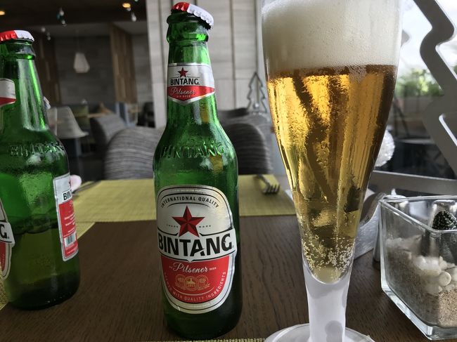 本格的に飲みたくなった場合は、1階のレストランへ寄ります。